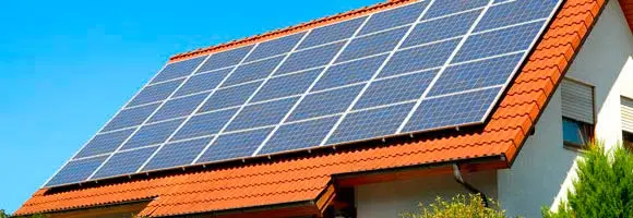 panel solar en tejado