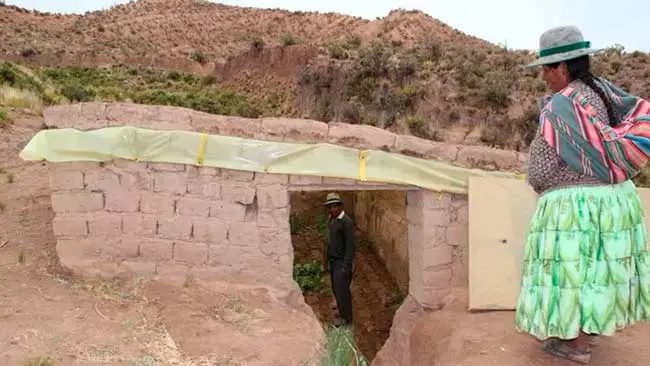 invernadero subterraneo Bolivia